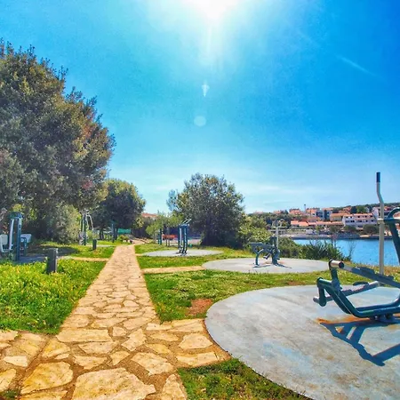 Fuer 3 Personen Ca 25 Qm In Pjescana Uvala, Istrien Istrische Riviera Apartment